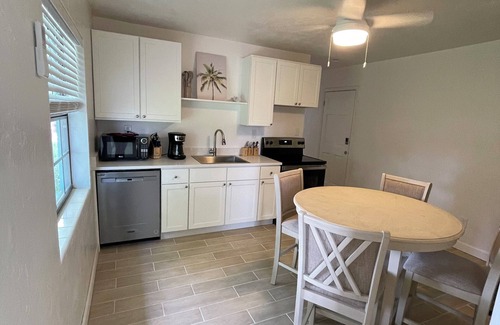 Venetian Way House | 1 block to the beach, perfect!