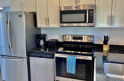 Hillsboro Beach Condo | 1 Block to the Beach! Pool! Immaculate!