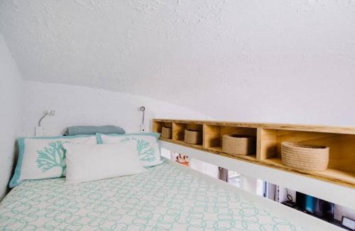 Trinity Beach Apartment | 1 BR Famous Beach-Front Dome at Trinity Beach, Sleeps 4