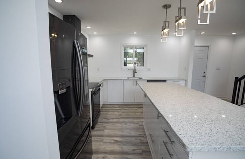 Village at Camelback House | #1 BRAND NEW RENOVATION MODERN HOUSE IN POCONO CAMELBACK ALL ACTIVITIES