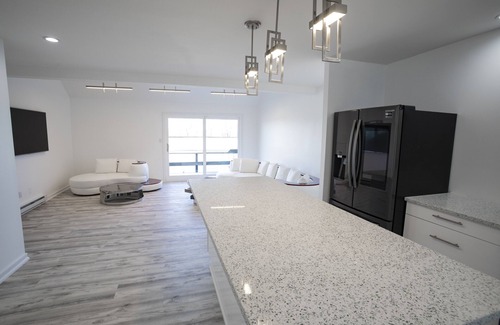 Village at Camelback House | #1 BRAND NEW RENOVATION MODERN HOUSE IN POCONO CAMELBACK ALL ACTIVITIES