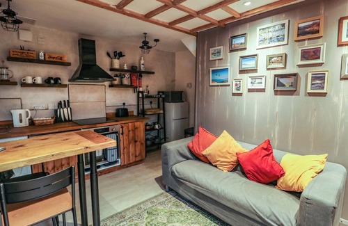 Dinas Cottage | 1 Dinas Cottages