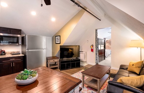 Zion National Park South Entrance Apartment | #1 GREAT LOCATION, Zion National Park entrance as close as you can get!