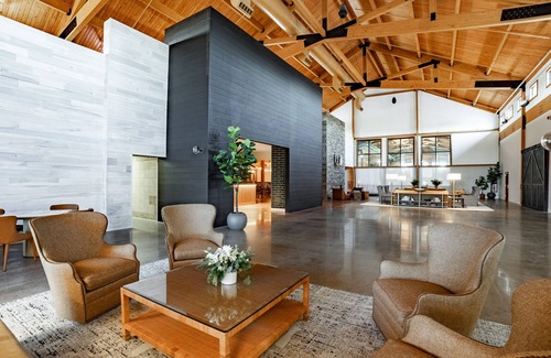 Rothschild House | 1 King Fireplace Suite With Access to Pool, Hot Tub, and Gym