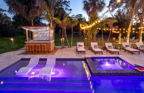 Tampa Villa | #1 Largest Tampa Private Compound 13BR Sleeps 40 Heated Pool Spa