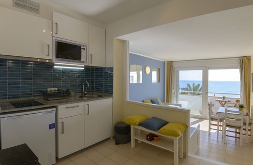 Lloret Town Center Apartment | 1 Line, High Standing, Best Quality, Service, Parking, Couples π₯ Family πͺ