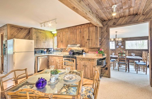 Charter Hills House | 1 Mi to Beech Mtn: Home w/Furnished Deck