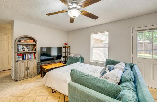 Denton House | 1 Mi to Denton Square Family Home with Fenced Yard!