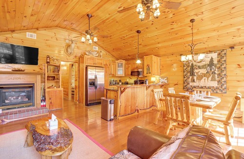 Blairsville Cabin | 1 Mi to Nottely Lake: Home w/Furnished Deck!