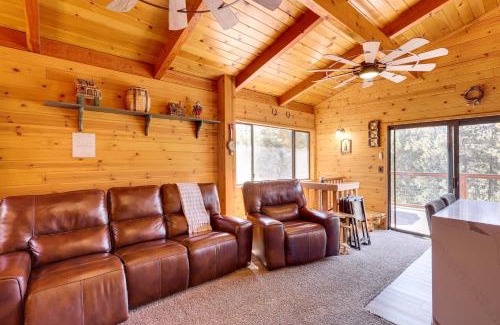 Upper Moonridge House | 1 Mi to Skiing Mtn-View Cabin in Big Bear Lake