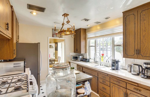 Studio City House | < 1 Mi to Universal Studios: LA Area Getaway