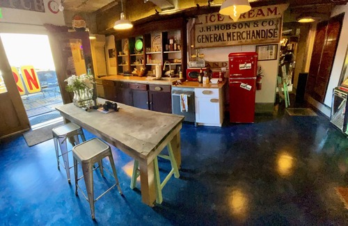 Astoria House | 1 of a kind