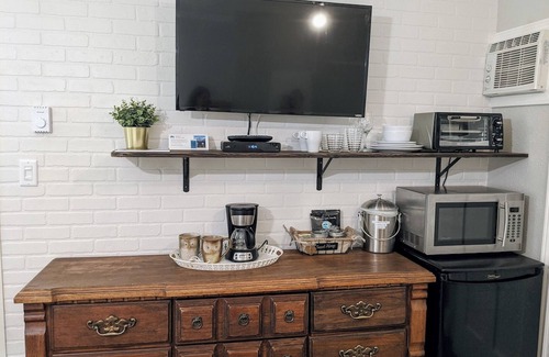 Harrison Hot Springs Hotel | 1-room suite | queen bed | accommodates 2 guests