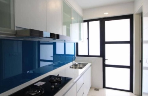 Seri Kembangan Apartment | #1 Tropical Evilla Executive Suite