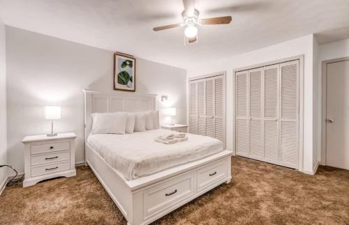 Memphis House | 10 from U of Memphis & Airport- Pinecrest Perch