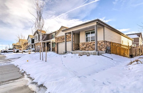 Aurora House | 10 Mi to DIA Spacious Aurora House with Yard!