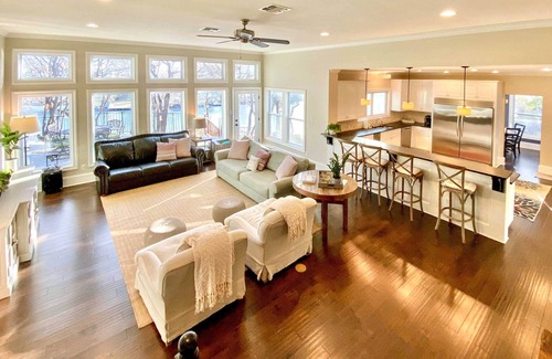 Seguin House | 10 Mi to New Braunfels: Waterfront Seguin Gem