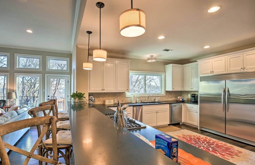 Seguin House | 10 Mi to New Braunfels: Waterfront Seguin Gem