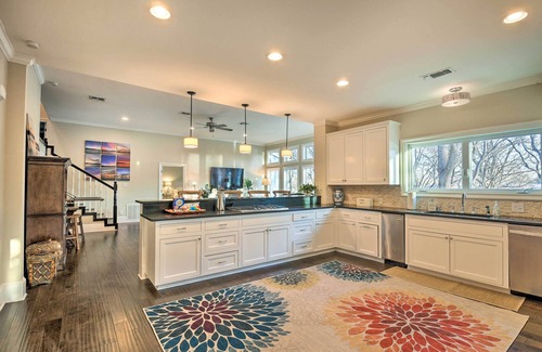 Seguin House | 10 Mi to New Braunfels: Waterfront Seguin Gem