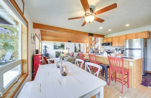 Newport Cabin | ~ 10 Mi to Newport: Pend Oreille Riverfront Cabin