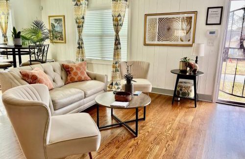 Candler-McAfee Apartment | 10 Mins Downtown 20 Mins Airport PET FRIENDLY