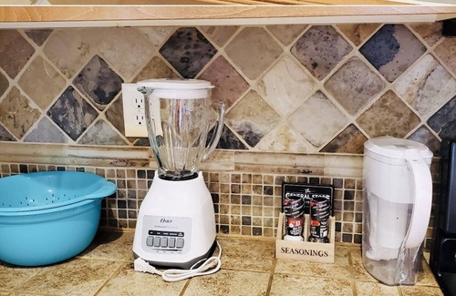 Enterprise House | 10 minutes to strip and airport