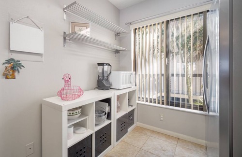 Isla del Sol Condo | 10% OFF 30 DAY STAY - St Pete Beach, Isla Del Sol, BAY FRONT