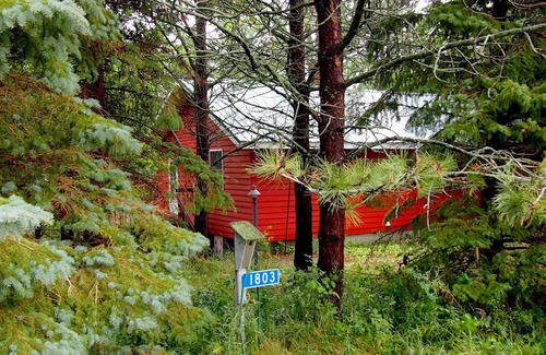 Grenville Cabin | 10% off 7+day stays, 20% off 28+ day stays!