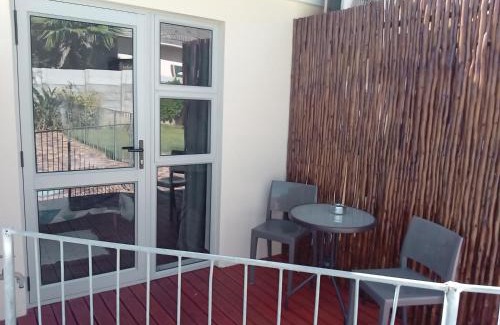 Paarl Bed & Breakfast | 10 on Fairview B&B