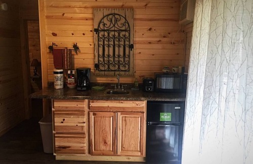 Rapid City Cabin | 10 Person Cabin near Mount Rushmore