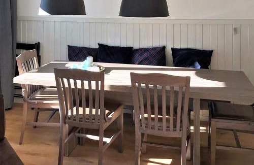 Stoten Apartment | 10 person holiday home in S LEN