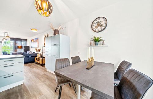 Emden Apartment | 10 Rooms Suite Emden