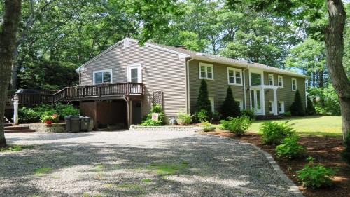 Harwich House | 10 Seventh Street Harwich Cape Cod- -Cape Vista