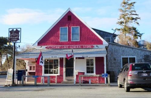 Harwich House | 10 Seventh Street Harwich Cape Cod- -Cape Vista