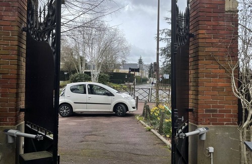 Chatenay-Malabry House | 10' walk from Parc de Sceaux Historic 5-bedroom villa