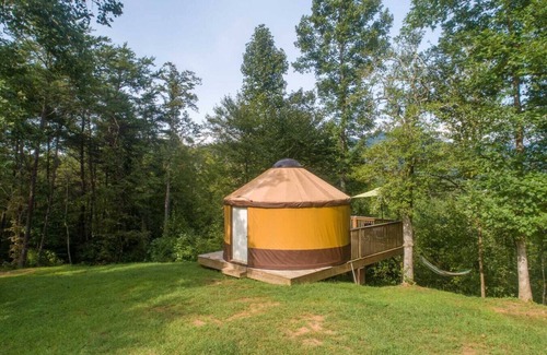 Cullowhee RV Rental | 100 Acre Reserve, River Access, and Endless Adventure!