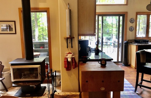 Swanton House | 100' Lakefront on Green Glade w/Private Dock, Pickleball, kayaks, A/C, 12 guest