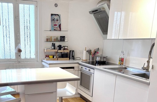 Nansouty-Saint-Genes House | 100 m² town house with private pool, 2 steps from the tramway