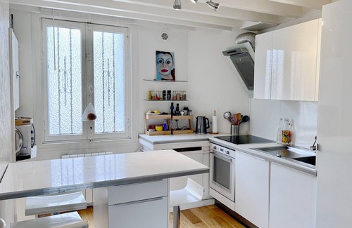 Nansouty-Saint-Genes House | 100 m² town house with private pool, 2 steps from the tramway