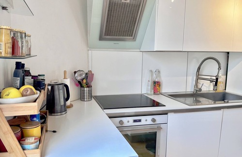 Nansouty-Saint-Genes House | 100 m² town house with private pool, 2 steps from the tramway