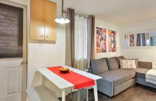 Gay Village Apartment | 100 METERS to METRO BEAUDRY - FULL APARTMENTS - 1 minute walk to the FAMOUS ST CATHERINE STREET - Montcalm units