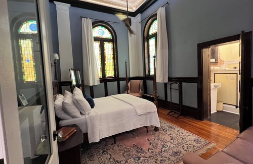 Bainbridge House | 100-Year-Old HISTORIC DOWNTOWN Building Spacious, Elegant, Comfy, Pet Friendly