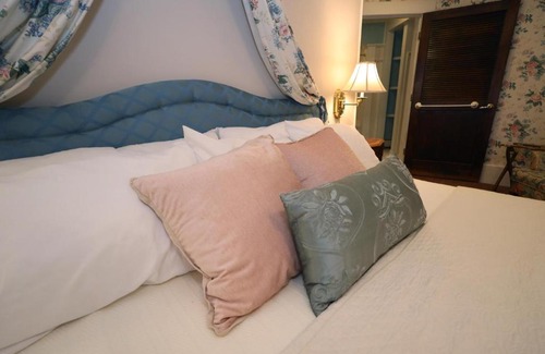 Wellesley Island Hotel | 1000 Island Hart House