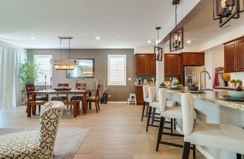 Mira Loma House | 1000 MBPS Fast Wifi★Model Home★Luxury Family Retreat 5B/4b