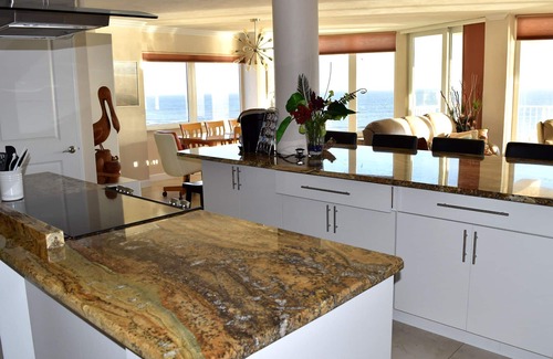 Daytona Beach Shores Condo | 1001 Shores Club: "10" Views/Htd Pool/NO-DRIVE Bch/Grill/Sauna/Picklbl/BsktBll +