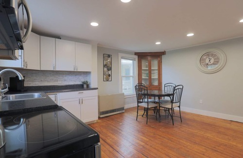 Old North End Apartment | 101 Park D · Lovely 2 bedroom 2 bath apartment