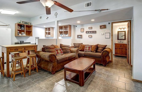 Leeward Sands House | 102 m² House ∙ 3 bedrooms ∙ 10 guests