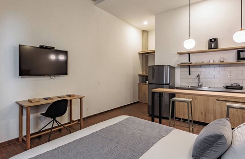 Laureles Apartment | 104 Circular Flats 500MB, AC smart tv, coworking 104