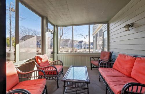 Charlevoix House | 105 Pointes North Inn