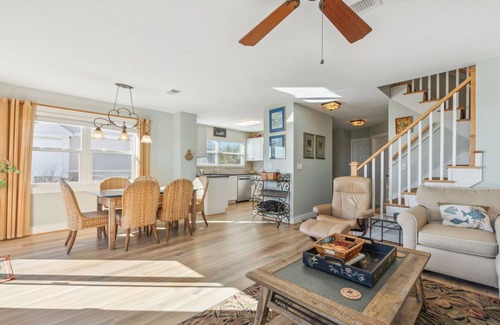 American Beach House | 105 Sailmaker - Beautiful 3 BR Oceanfront